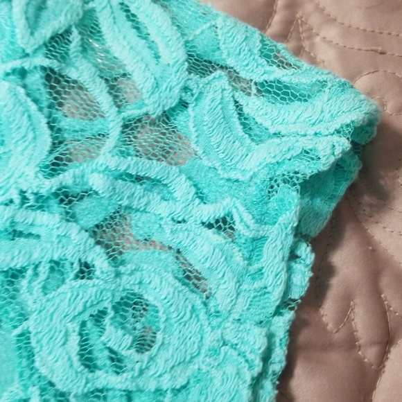 New Directions Petite Blouse - Picture 4 of 5